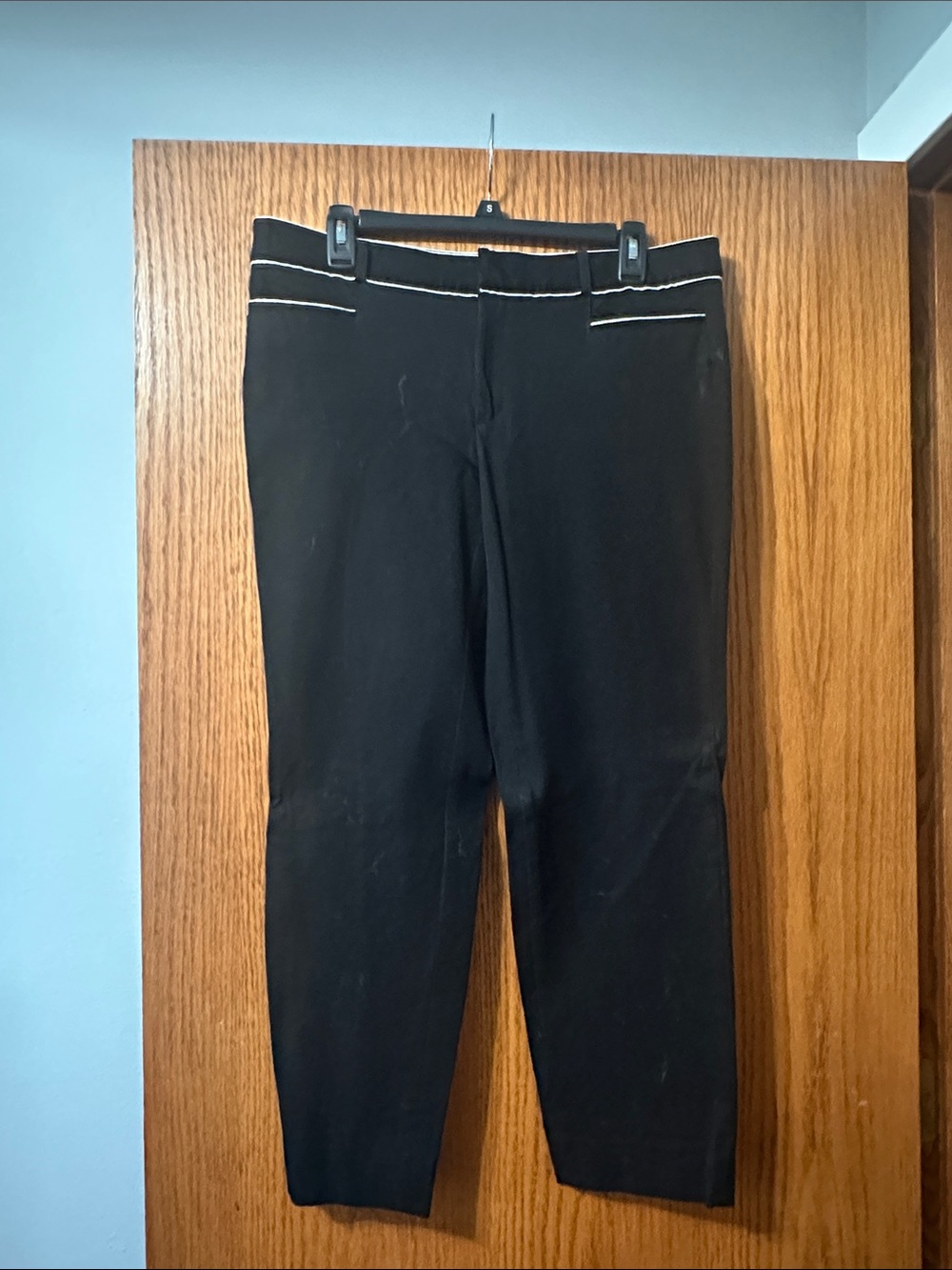 Banana Republic Black Women's Cropped Dress Pants with White Piping
